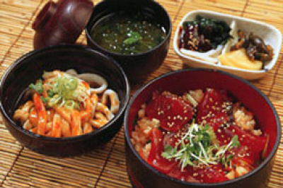 手こねずし膳