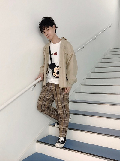 カップルコーデにも！カジュアルなディズニーコーデ