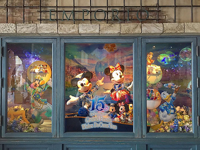 イベントごとに変わるディスプレイにも注目です！