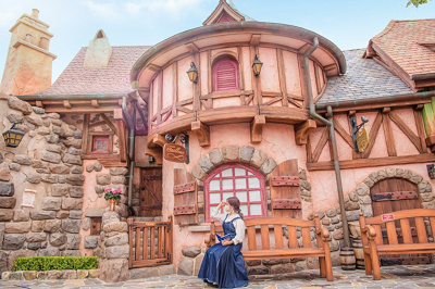 ディズニー新エリアのフォトスポット】美女と野獣エリアなど15箇所まとめ！