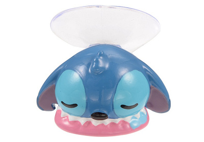 ぐっすり眠るスティッチの頭を借りて…