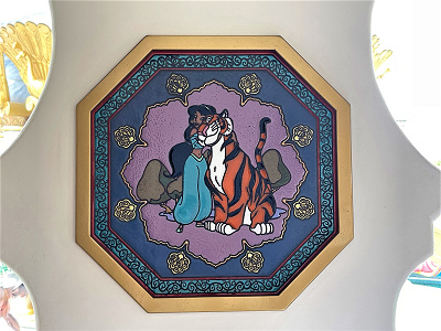 ジャスミンとラジャーの外壁