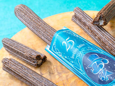 ミッキーチュロス（クッキー＆クリーム）