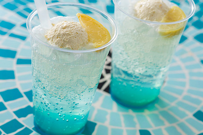 スパークリングドリンク（レモン＆ホイップ）