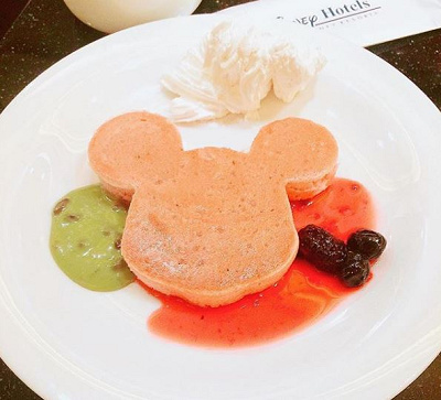 春らしいさくらのパンケーキ