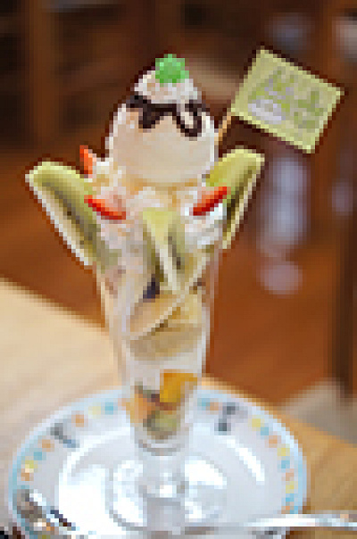 麦わらぼうしのパフェ