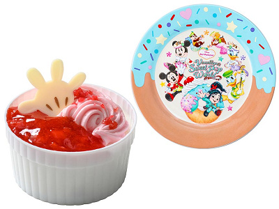 ストロベリーミルクムースケーキ、スーベニアプレート付き