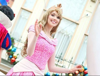 ディズニープリンセス「オーロラ姫」グッズ・会える場所・あらすじ