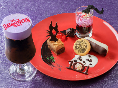 ヴィランズをイメージしたデザートセット（センターストリートコーヒーハウス）