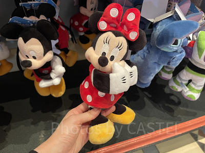 2026】ディズニーランドのぬいぐるみ一覧！100種類以上が発売中！値段
