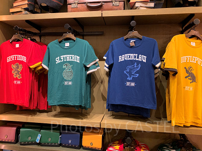 USJ/ホグワーツ寮のTシャツ