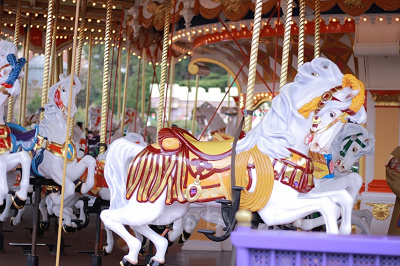 二人乗りの大きな馬です。