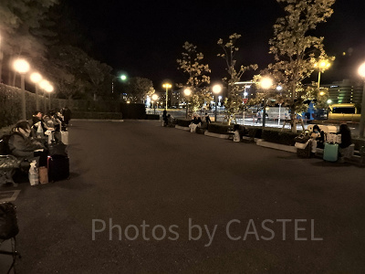 21時をすぎると、乗車する方々でたくさん！