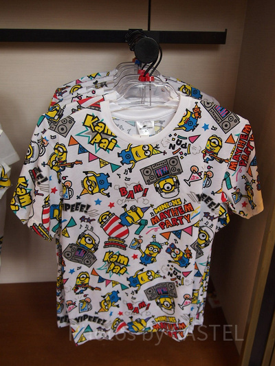 総柄Tシャツ