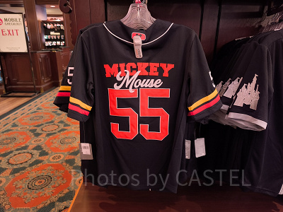 2026】アナハイムディズニーの服16選！限定Tシャツ・ベースボール