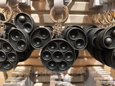 アナハイムディズニーのキーチェーン：プッシュポップミッキー