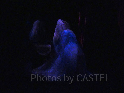 花嫁姿のメラニー