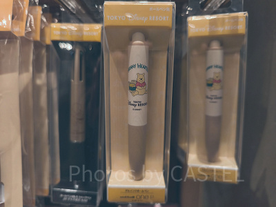 ボールペン〈ユニボールワンP〉(プーさんはちみつグッズ)