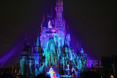 ひときわ美しいシンデレラ城