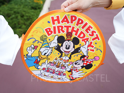 ディズニーでのサプライズ15選！誕生日&記念日に！彼氏彼女・友達に