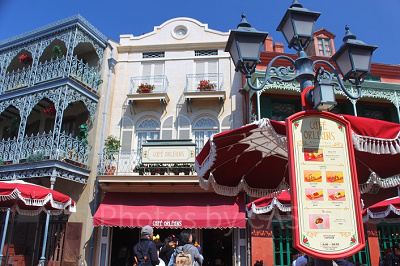 カフェ・オーリンズ