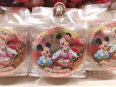 ディズニーお正月グッズ：カンバッジ