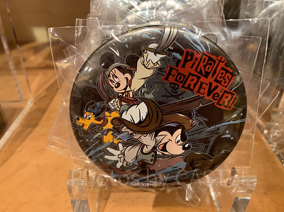 7/8発売】ディズニーパイレーツサマーグッズ52選！海賊なりきりTシャツ