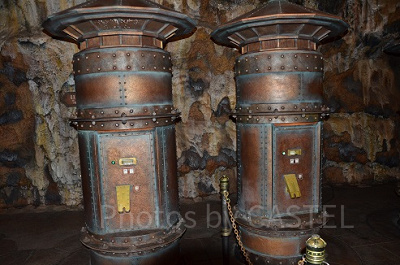 センター・オブ・ジ・アースのファストパス発券機