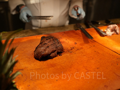 カリフォルニア・アナハイムディズニーのキャラクターダイニング：豪華な料理