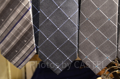 チェックネクタイ①（紺）