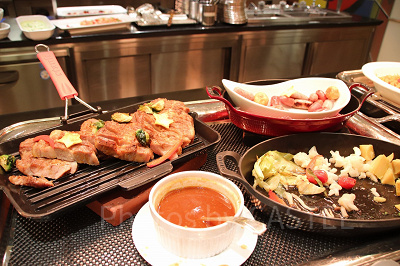 シェフ・ミッキーのブッフェ