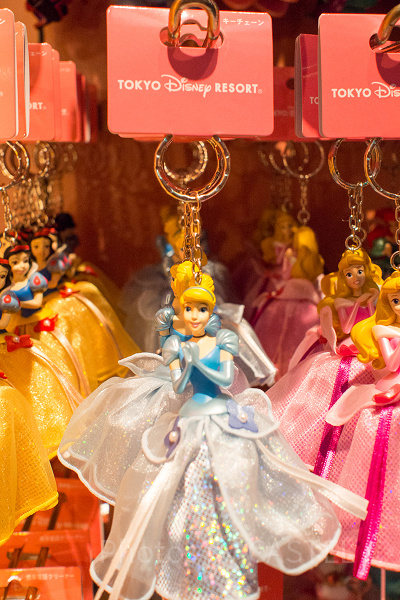 ディズニープリンセスキーチェーン＆ストラップグッズ35選！靴やドレス