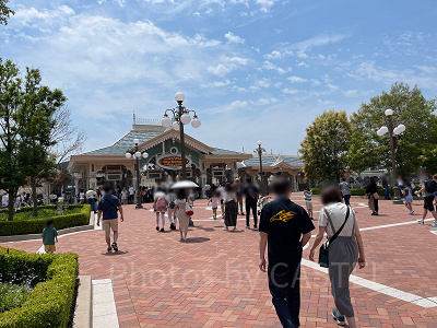 ディズニーランドの混雑状況