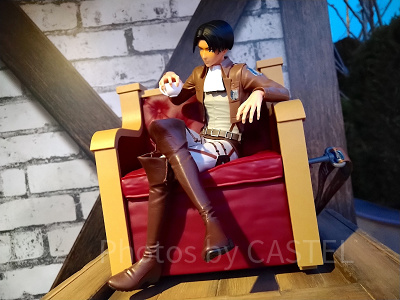 リヴァイ兵長ポップコーンバケツ（進撃の巨人）