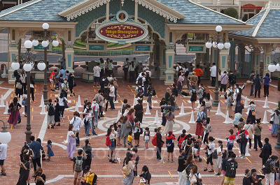 ディズニーランドの混雑