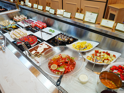 クリスタルパレス・レストランのスイーツ・フルーツメニュー