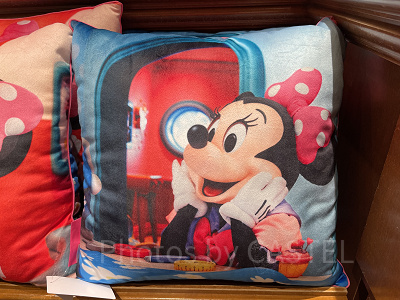 クッション裏（イマジニング・ザ・マジックグッズ）