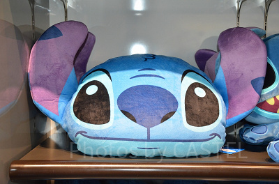 ディズニーで買えるスティッチのぬいぐるみ9選！かわいいクッションも