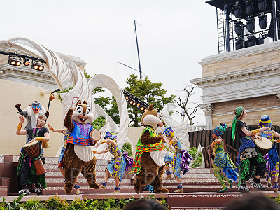 ダンス・ザ・グローブ！（ラフィキ＆チップとデール）