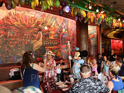 マカヒキのディズニー・キャラクター・ダイニング