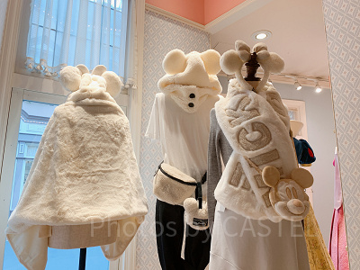 ディズニーもこもこホワイトグッズ