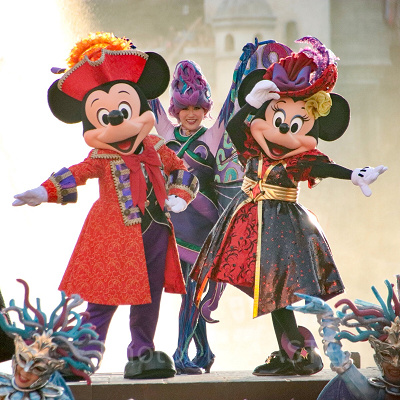 ディズニー】ヴィランズが歌う名曲たち9選！パークで生まれた