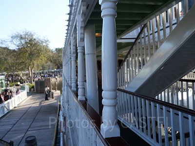 カリフォルニアアナハイムディズニーのアトラクション：蒸気船マークトウェイン号