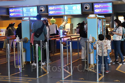 ディズニーランド5月混雑状況レポート：パン・ギャラクティック・ピザ・ポート(12:30頃)