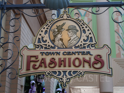 ディズニーランド　タウンセンターファッション