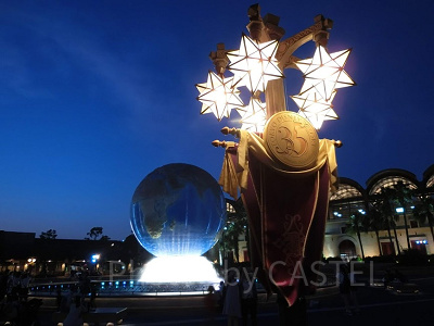 夜のディズニーシーのエントランス