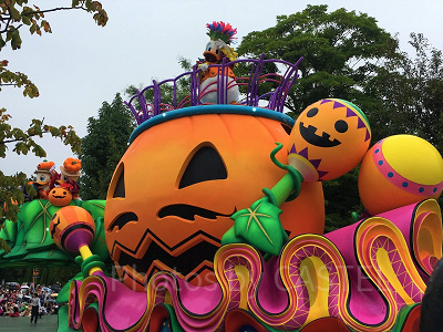 ドナルド&ヒューイ・デューイ・ルーイのフロート