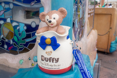 ダッフィーとダッフルバッグデザインのポップコーンバケット