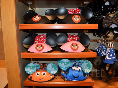 ディズニー】お洒落かわいいイヤーハットアレンジ！耳にサインやシール