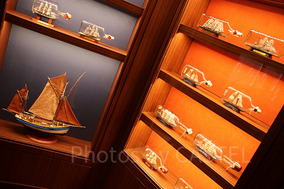 キャプテンズルーム8階のエレベーターホール